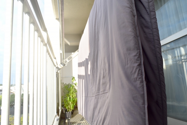 雨続きで布団が湿っぽい！家でできる湿気対策